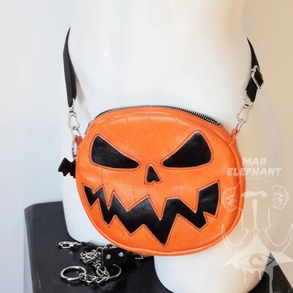 Goth Pumpkin Harness Transformation Bag - Picture 4 of 8